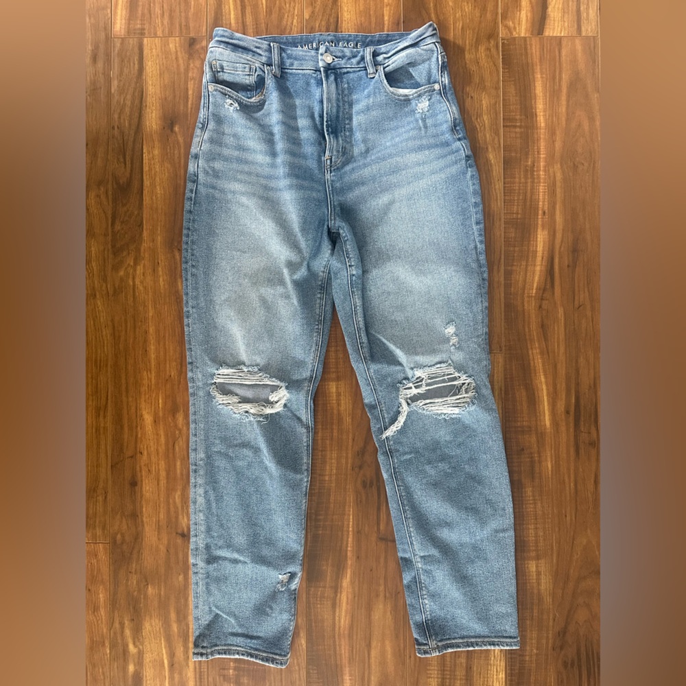 American Eagle Outfitters Relaxed Light Blue Jeans